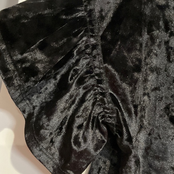 Caution To The Wind Black Velvet Short Sleeve Top - Picture 7 of 7
